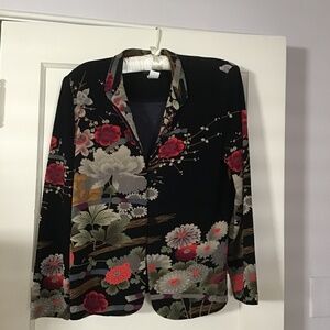 Women’s medium light weight jacket